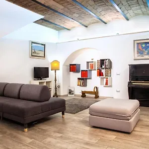 Apartment Orange Tree House, Rome